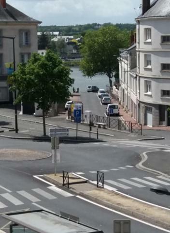 Appt 2Eme Etage Sur L'Ile De Saumur Buitenkant foto